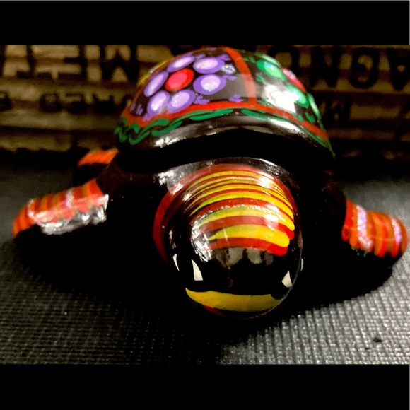 Tonala Mexican Folk Art Red Clay Pottery Hand Painted Turtle Trinket Box - Picture 2 of 14